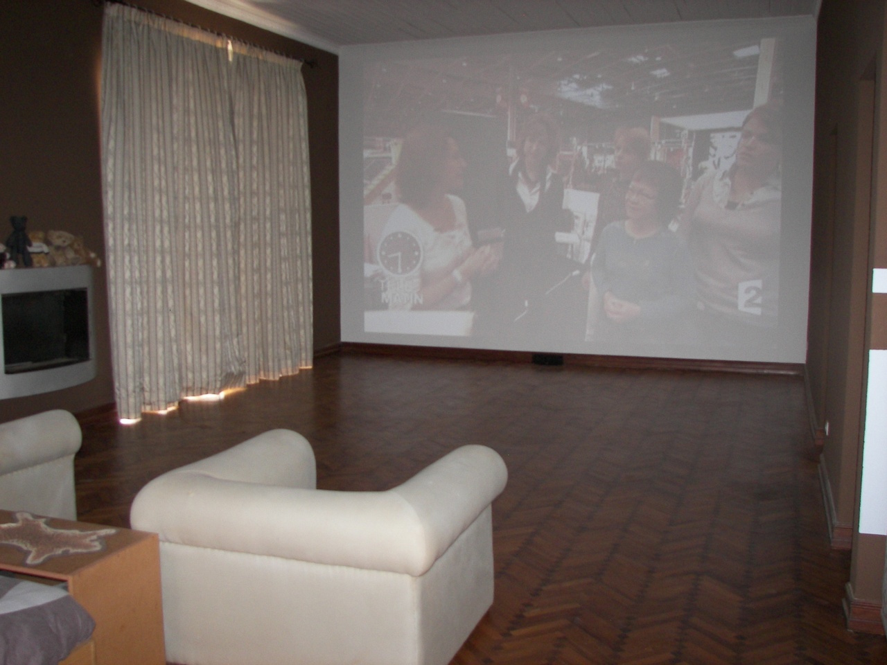 écran cinéma de la chambre parentale